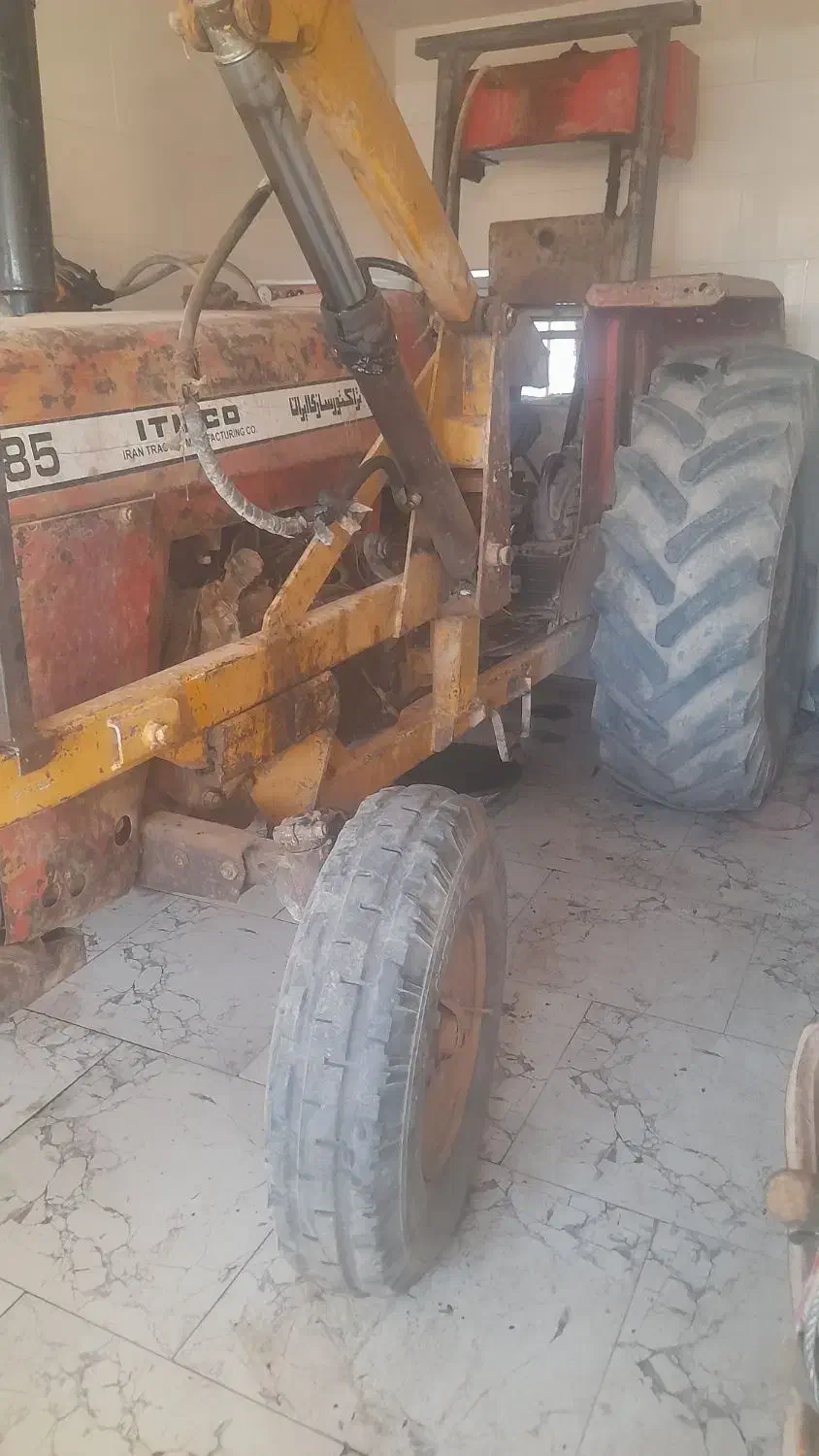 تراکتور ۲۸۵ با بیل لودری|خودرو سنگین|سده (خراسان جنوبی), |دیوار