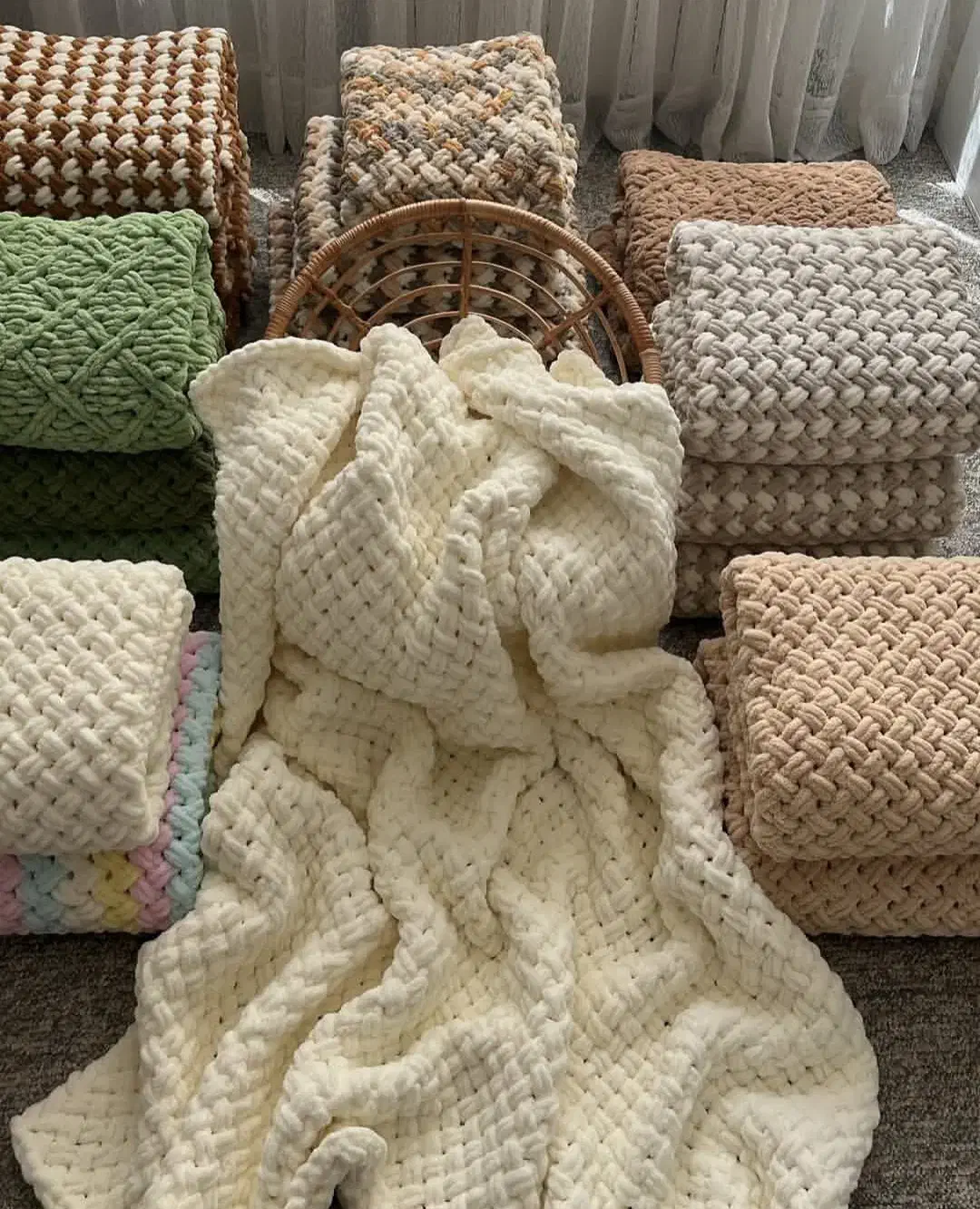 پتو پافی|رختخواب، بالش، پتو|تهران, نیروی هوایی (پیروزی)|دیوار