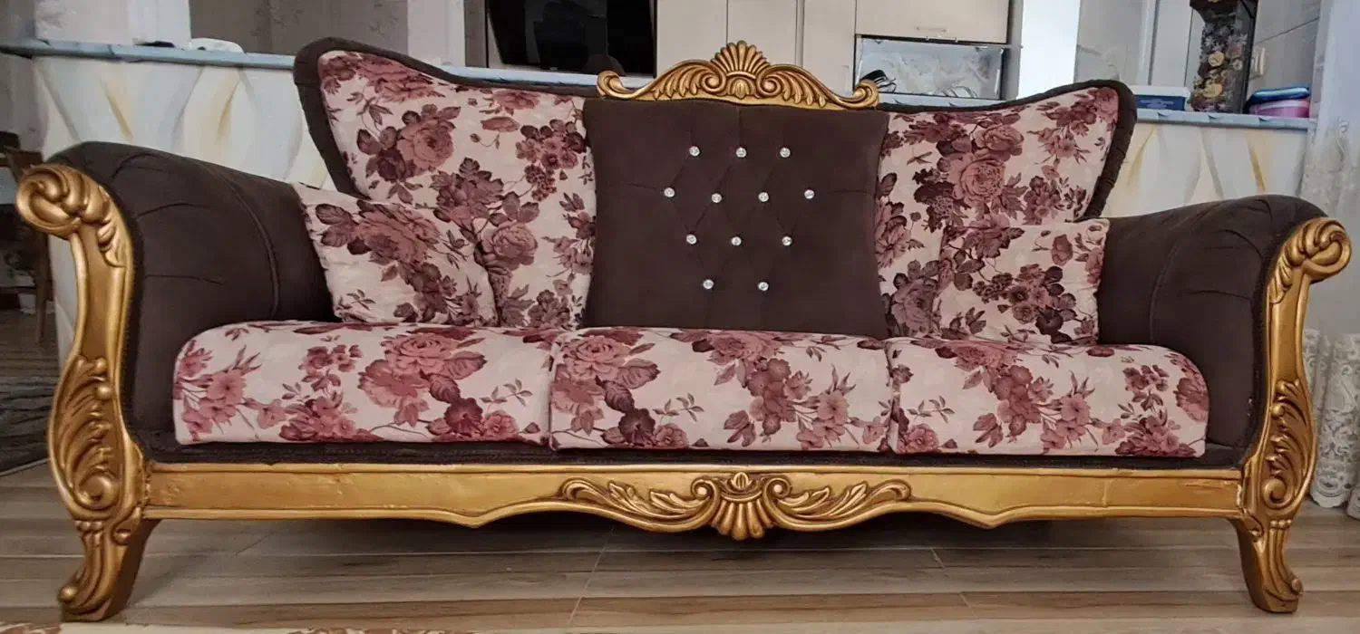 مبل هفت نفره فقط ۵ میلیون|مبلمان خانگی و میز عسلی|اسدآباد, |دیوار