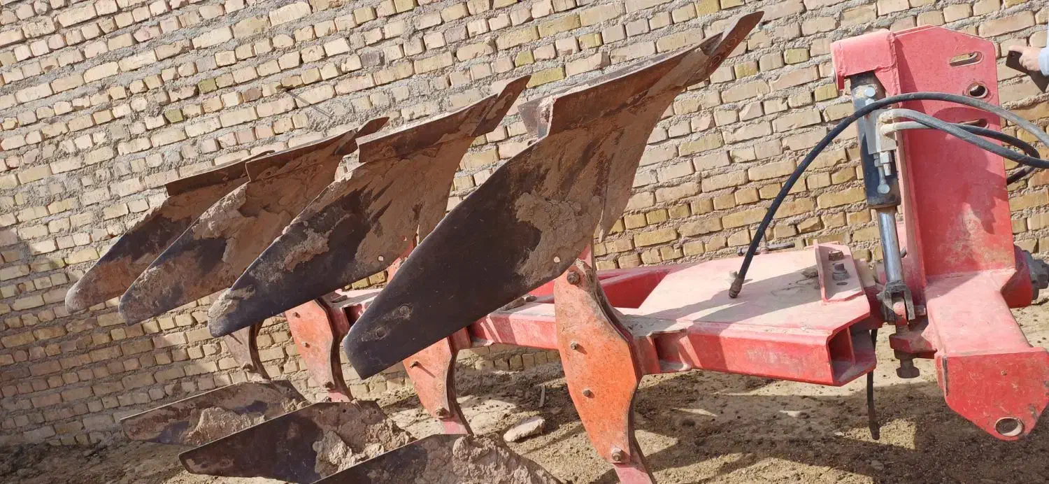 گاوآهن ۴ خیش دوطرفه تراکتور آهنگری محمدزاده مشهد|ماشینآلات صنعتی|تایباد, |دیوار