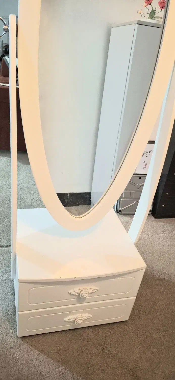 اینه قدی|آینه|دوگنبدان, |دیوار