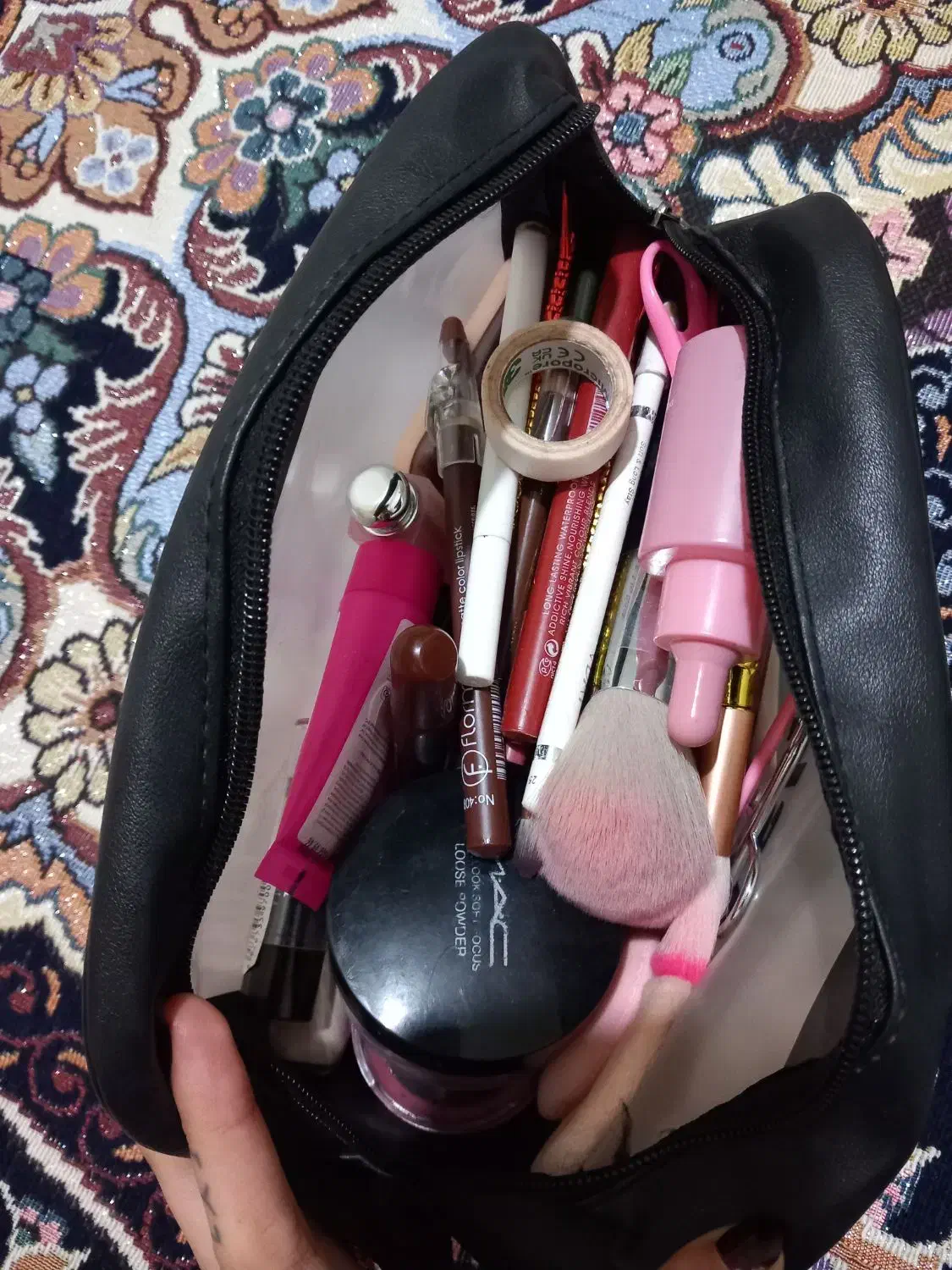 واش بَگ|کیف، کفش، کمربند|گنبد کاووس, |دیوار