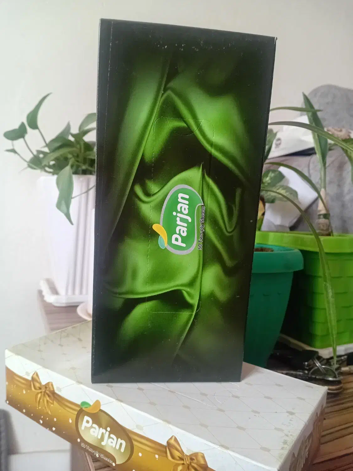 ۱۰۰برگی دونه ای ۱۰تومن|مواد شوینده و دستمال کاغذی|سنندج, |دیوار