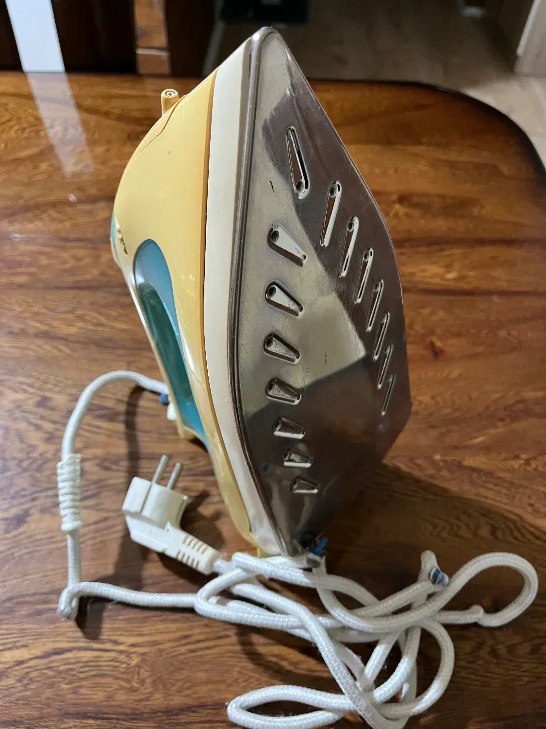 اتو بخار کاملا سالم|اتو و لوازم اتو|گنبد کاووس, |دیوار