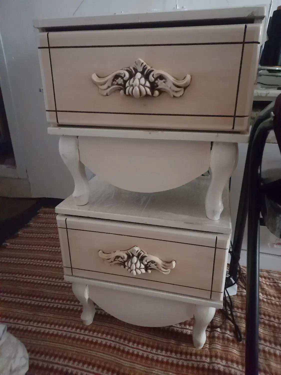 تخته خواب و پاتختی|تخت و سرویس خواب|تربت‌حیدریه, دیزقند|دیوار