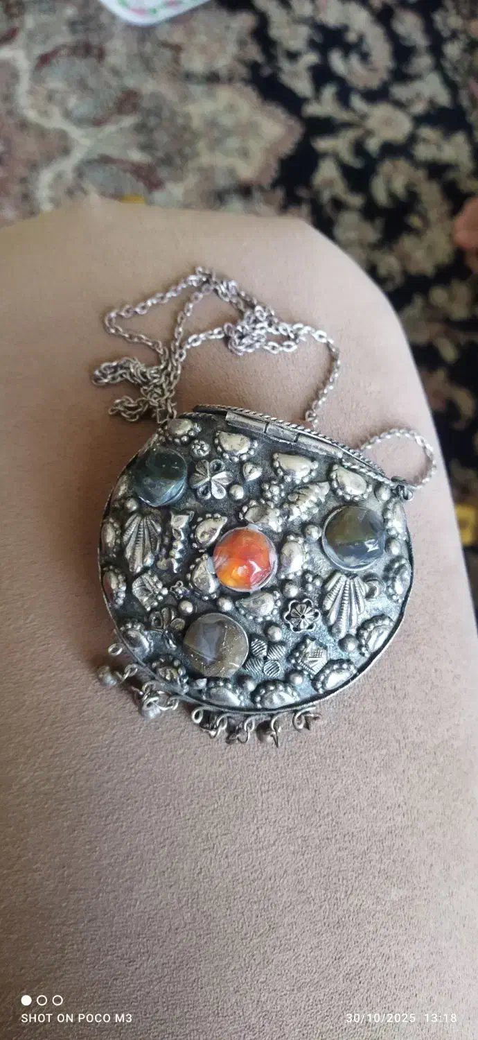 جا جواهری،یه تعدادوسیله|صنایع دستی و سایر لوازم تزئینی|نهاوند, |دیوار