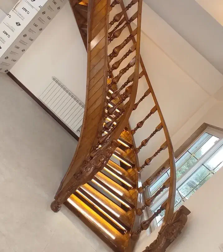 نرده گرد کاور چوب|خدمات پیشه و مهارت|قائم‌شهر, |دیوار