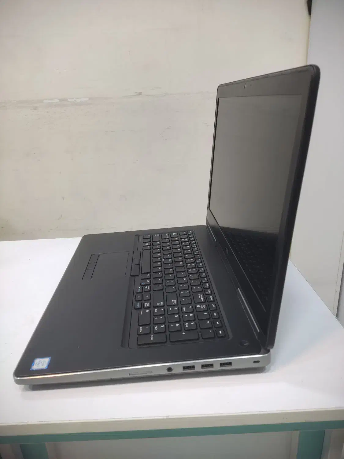 لپ تاپ Dell 7710|رایانه همراه|شیراز, ملاصدرا|دیوار