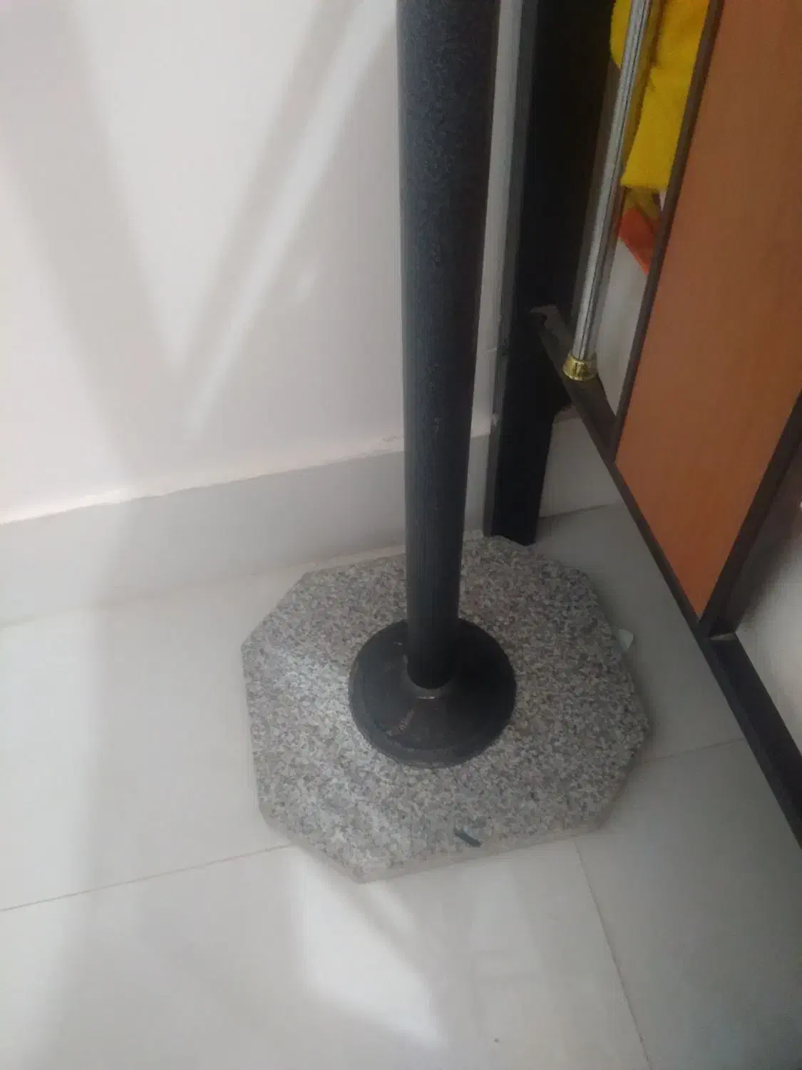 جالباسی سالم وتمیز|جاکفشی، کمد، دراور|تربت جام, شیخ احمد جامی|دیوار