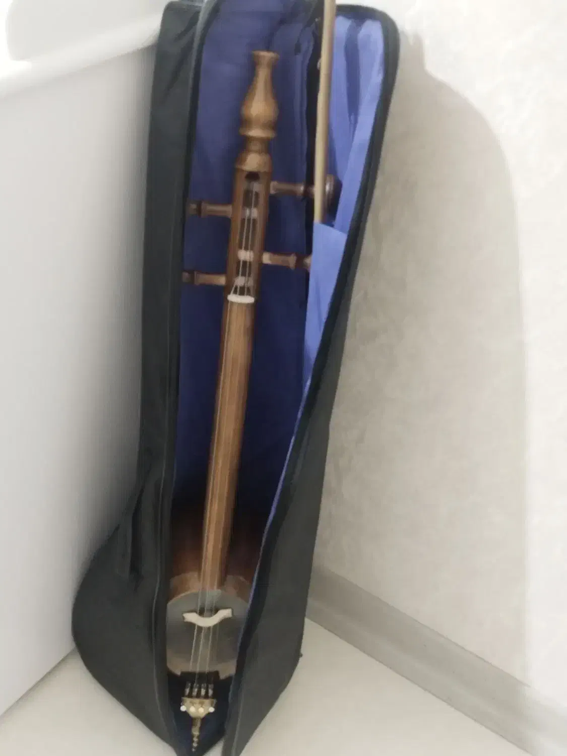 کمانچه نریمان|سازهای سنتی|شیراز, زرهی|دیوار