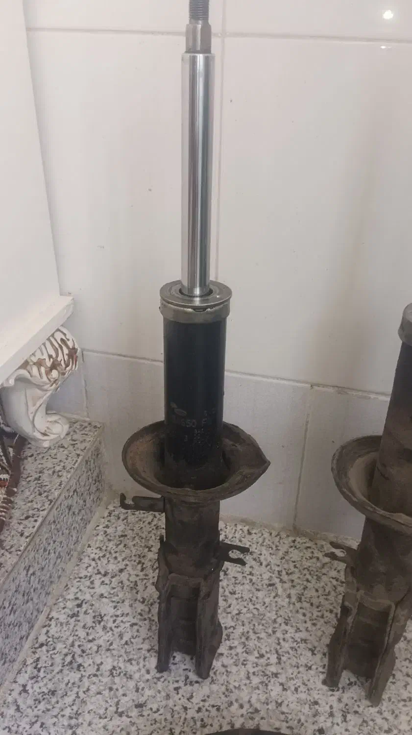 لاستیک،طبق،کمک فنر،دیسک و صفحه تیبا|قطعات یدکی و لوازم جانبی|همدان, |دیوار