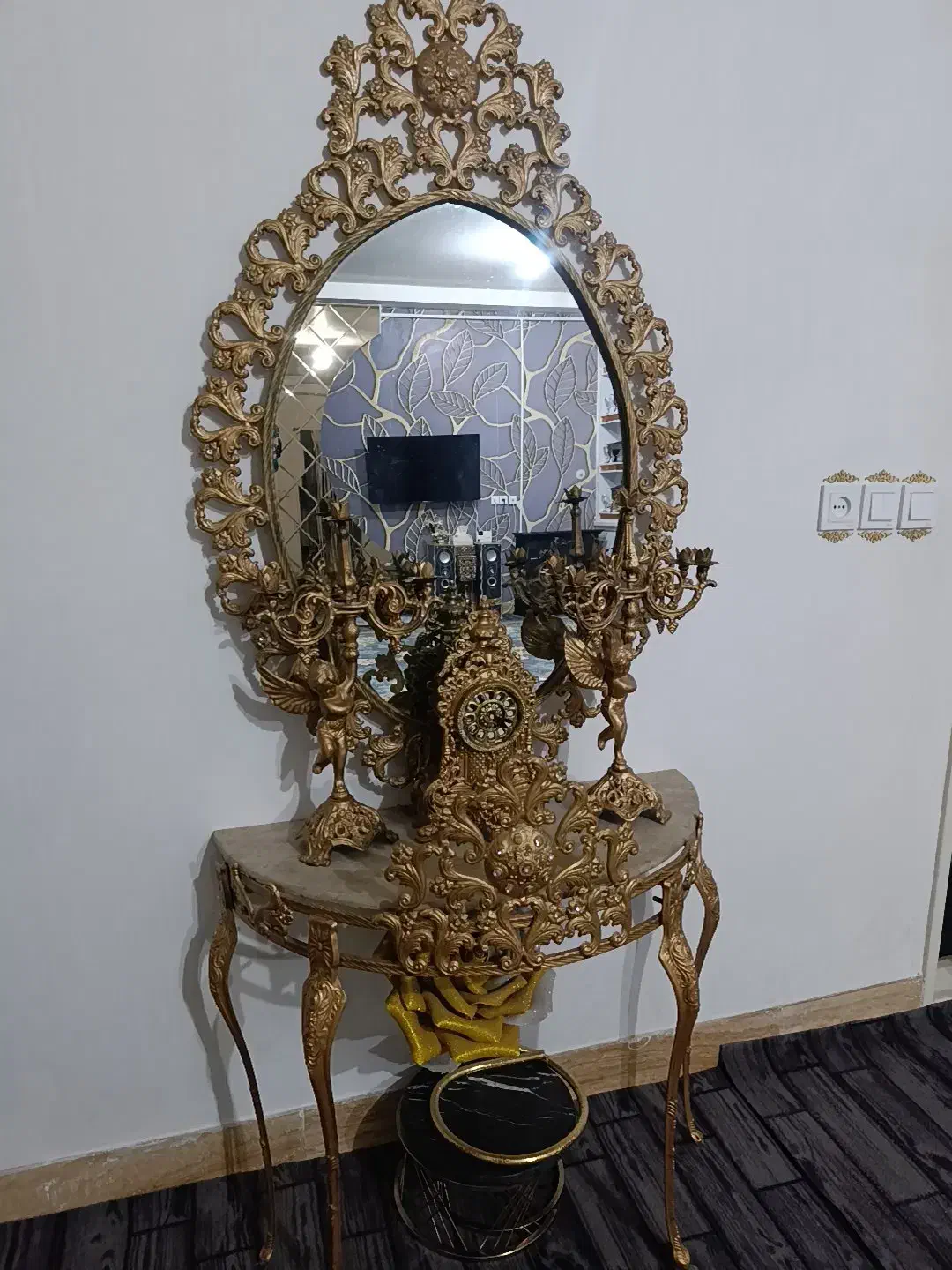 آینه شمعدان چدنی|بوفه، ویترین، کنسول|زابل, |دیوار