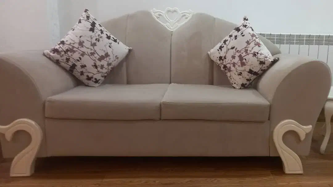 مبل هفت نفره تمیز سالم آینه کنسول دلاور کودک|مبلمان خانگی و میز عسلی|ساری, |دیوار