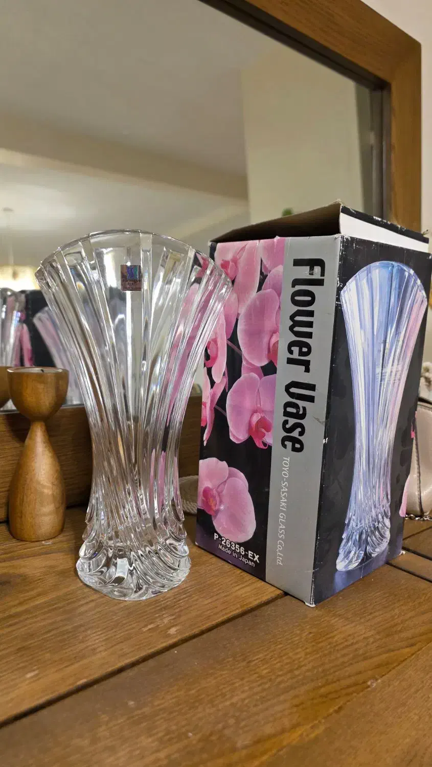 گلدان کریستال ژاپنی، با جعبه|صنایع دستی و سایر لوازم تزئینی|تهران, زرکش|دیوار