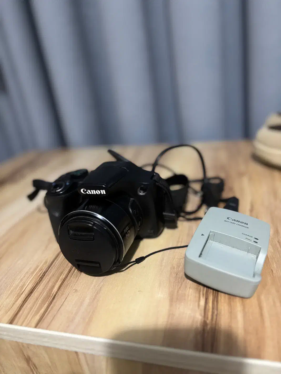 دوربین canon 530 hs|دوربین عکاسی و فیلم‌برداری|تهران, فلسطین (میدان انقلاب)|دیوار