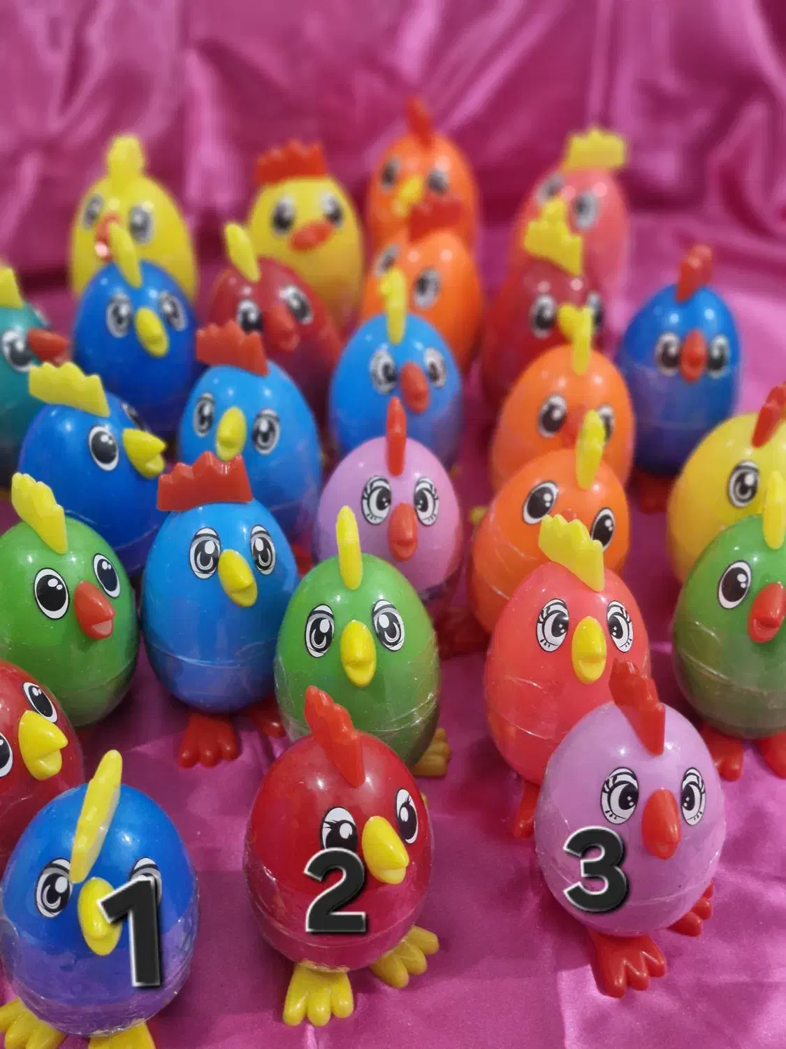 جوجه شانسی|اسباب‌‌بازی|آبپخش, |دیوار