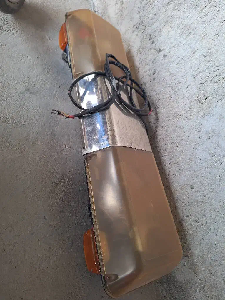 چراغ گردون به همراه امپلی فایر|قطعات یدکی و لوازم جانبی|شیراز, تحویلی|دیوار