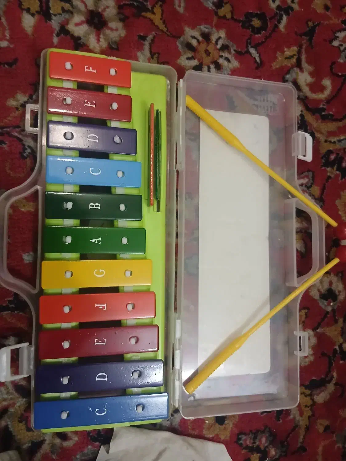 بلزفروزنده|آلات موسیقی|اراک, |دیوار