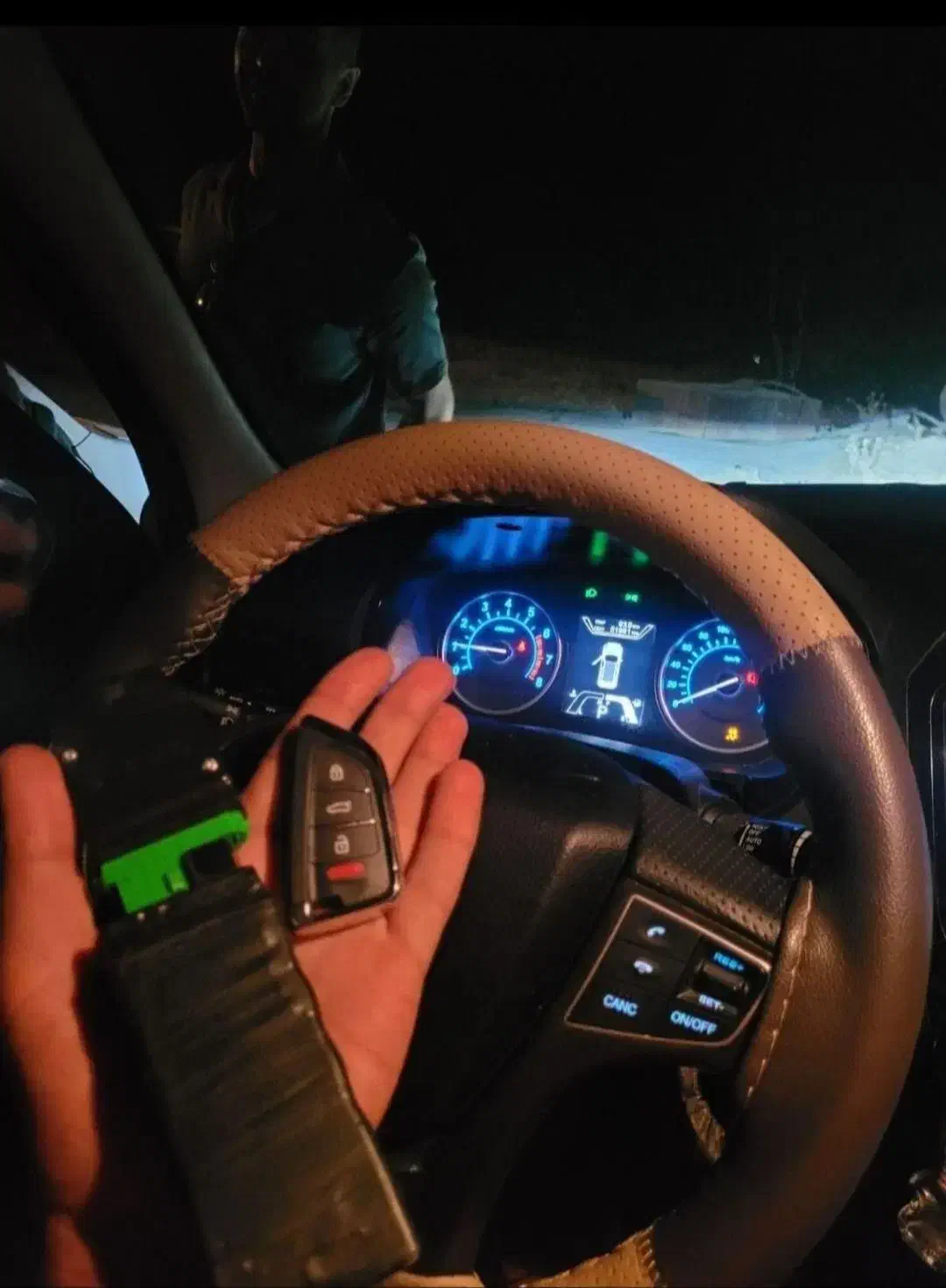 کلید سازی مستر کلید شبانه روزی|خدمات پیشه و مهارت|همدان, |دیوار