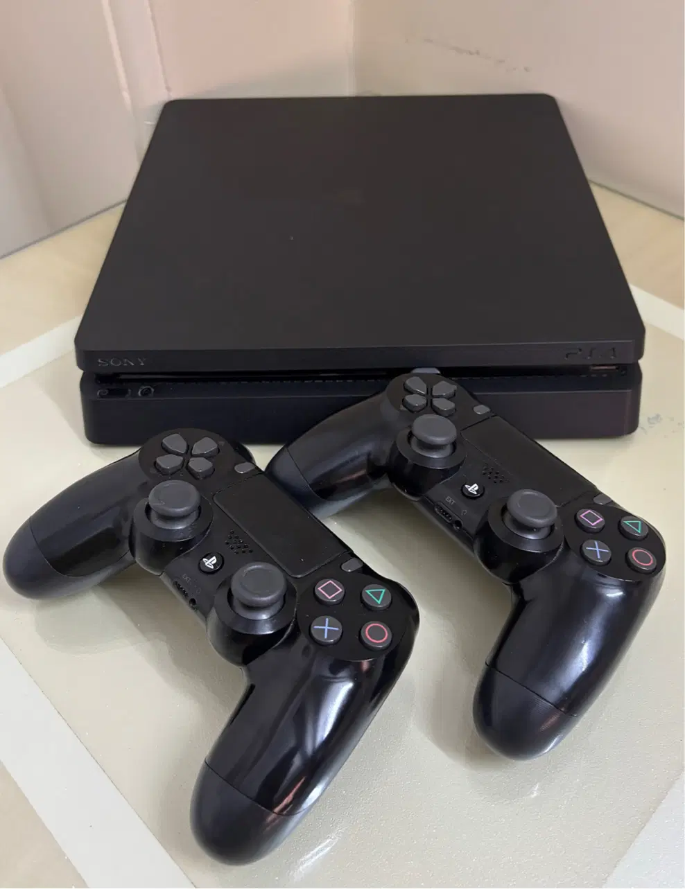Ps4 slim|کنسول، بازی ویدئویی و آنلاین|تهران, باغ خزانه|دیوار