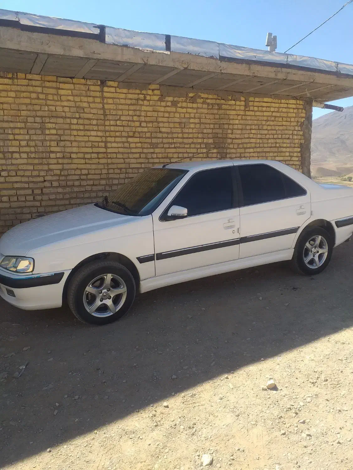 پژوپارس۴۰۱ موتورجدیدسفارشی|خودرو سواری و وانت|نجف‌آباد, فاز ۴ شهرک آزادگان|دیوار