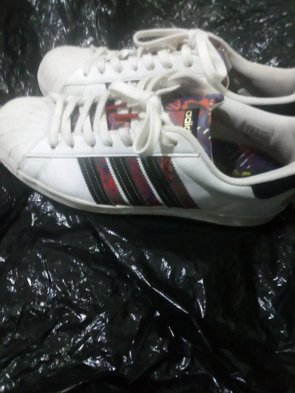 کتونی سوپراستارخارجی|کیف، کفش، کمربند|رشت, حمیدیان|دیوار