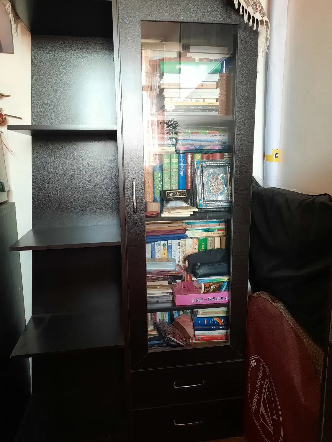 کتابخانه|کتابخانه، شلف، قفسههای دیواری|اندیشه, اندیشه فاز ۳|دیوار