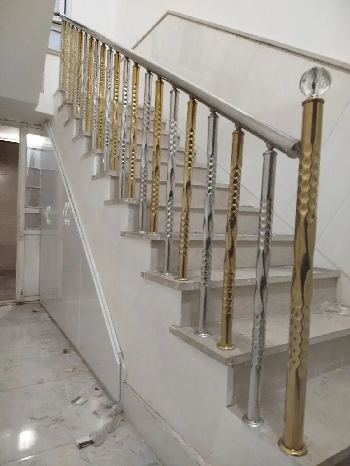 مدرن استیل (بیات)|خدمات پیشه و مهارت|خواف, |دیوار