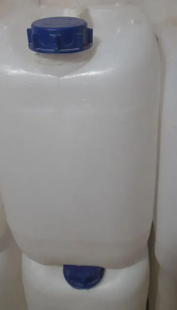 دبه گالن ۲۰ لیتری|ظروف نگهدارنده، پلاستیکی، یک‌بارمصرف|اصفهان, بوستان ناژوان|دیوار