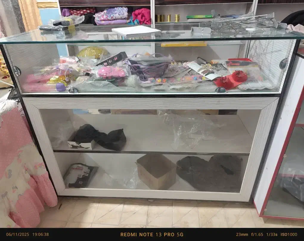 ویترین و...|فروشگاه و مغازه|سراوان, |دیوار