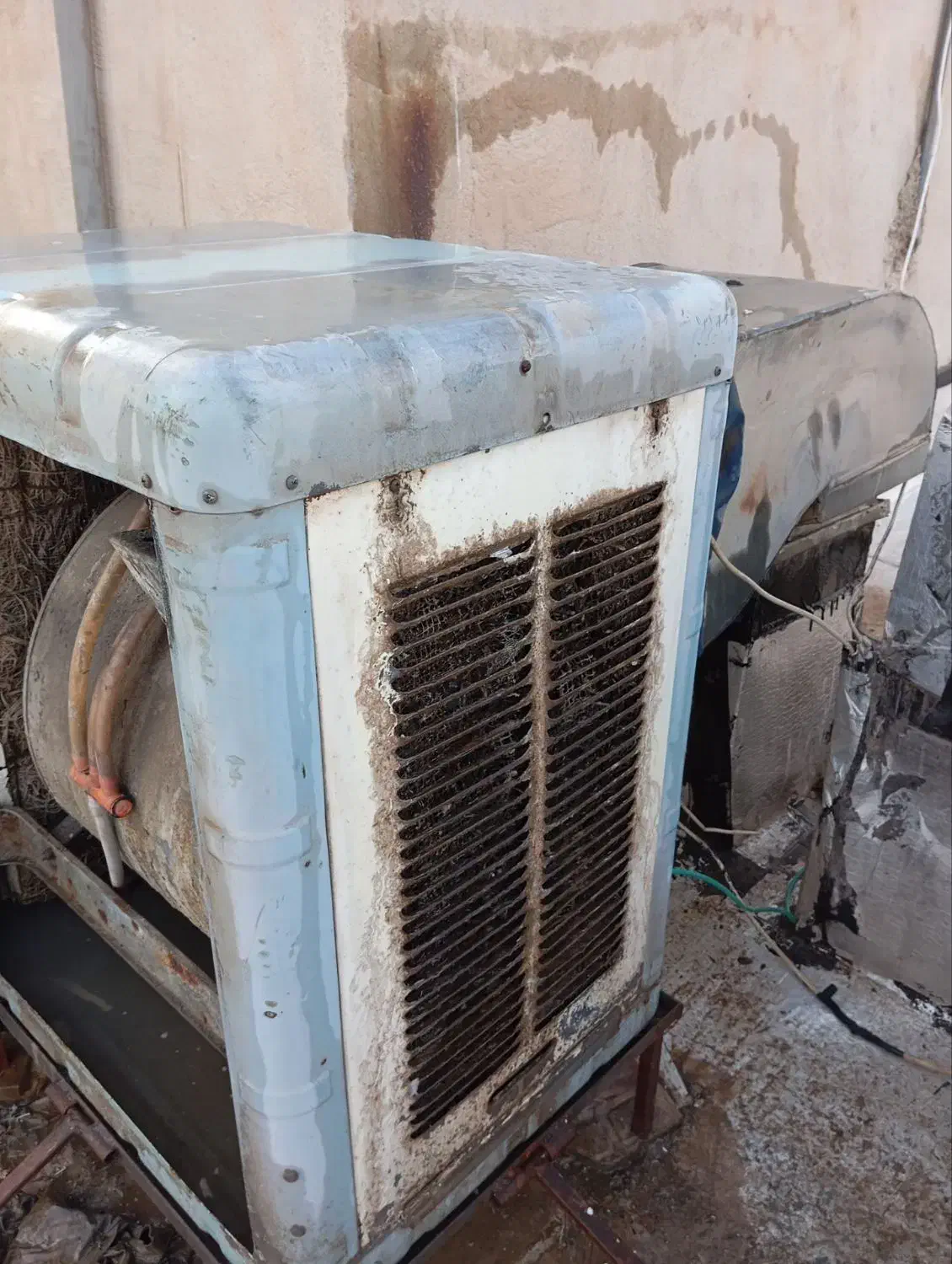 کولر ابی و تلویزیون|تلویزیون و پروژکتور|فردیس, خیام غربی|دیوار