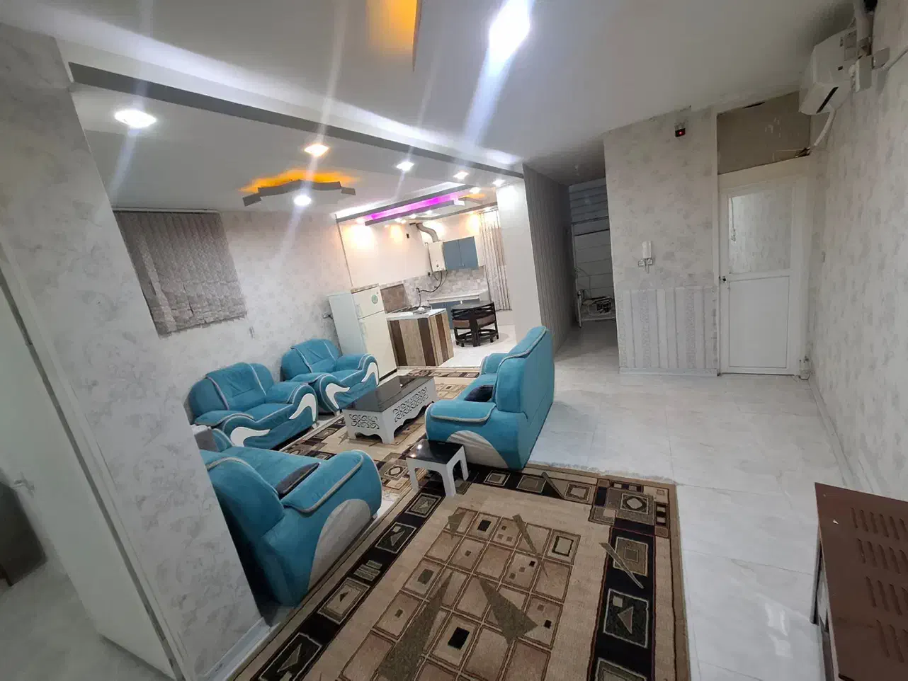 مبله سوییت ویلایی تایمی روزانه۲۴ پاسخگو پارکینگدار|اجارهٔ کوتاهمدت آپارتمان و سوئیت|شیراز, تندگویان|دیوار