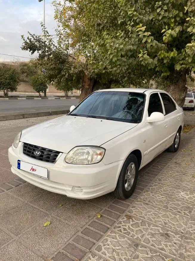 هیوندای ورنا ۸۵ دنده ای|خودرو سواری و وانت|شیراز, انجیر|دیوار