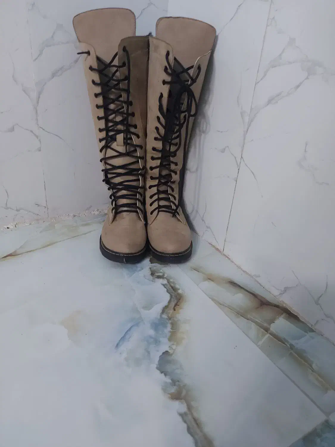 بوت زنانه شماره ۳۹ ..۴۰|کیف، کفش، کمربند|آمل, |دیوار