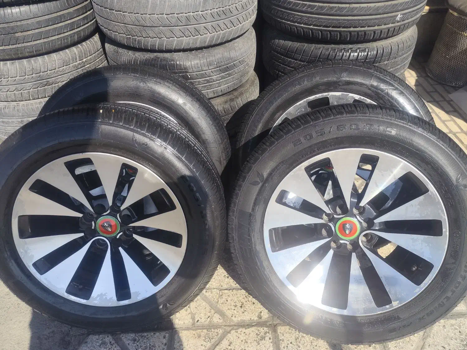 رینگ اسپورت با لاستیک کپسن|قطعات یدکی و لوازم جانبی|شیراز, سایت اداری|دیوار