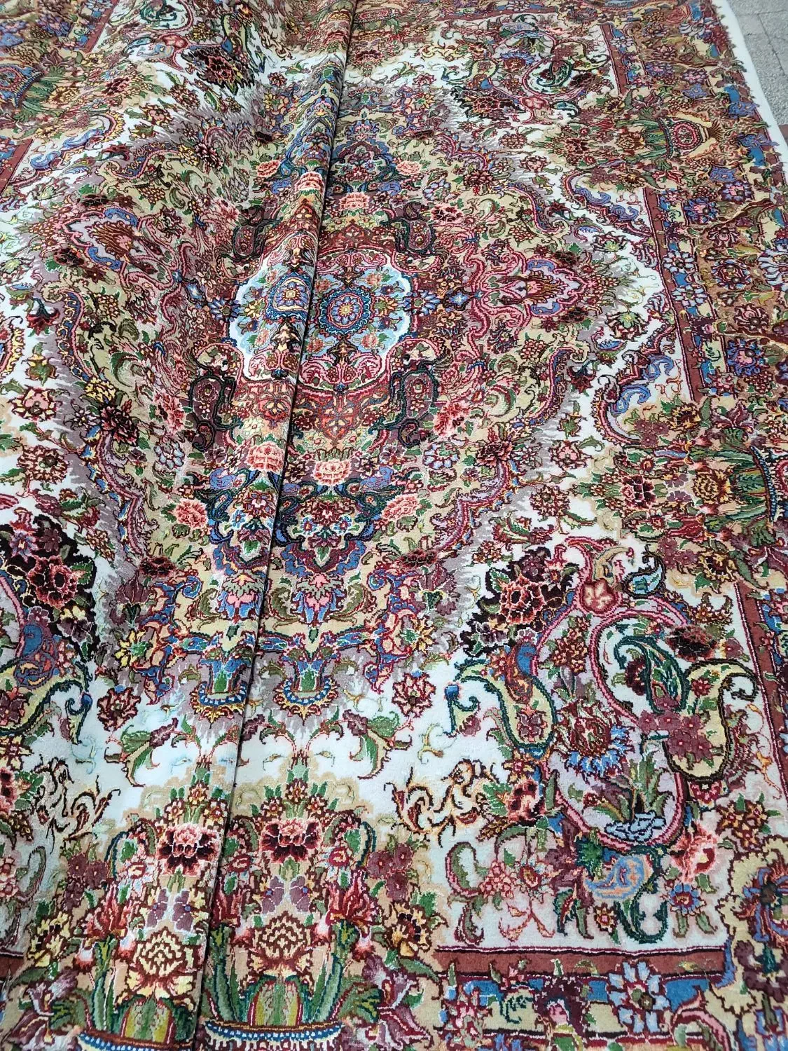 جفت ۶متری سالاری ۳۵رج|فرش|تبریز, |دیوار