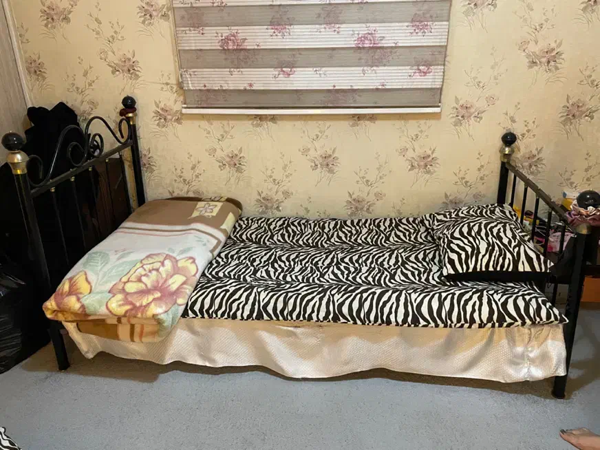 تخت آهنی|تخت و سرویس خواب|مشهد, هنرور|دیوار