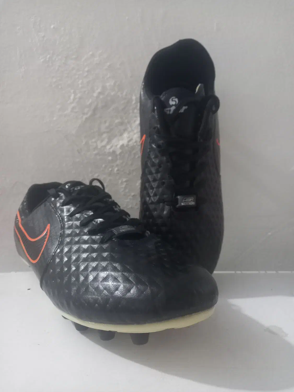 کفش فوتبال تمپو|تجهیزات ورزشی|گرگان, |دیوار