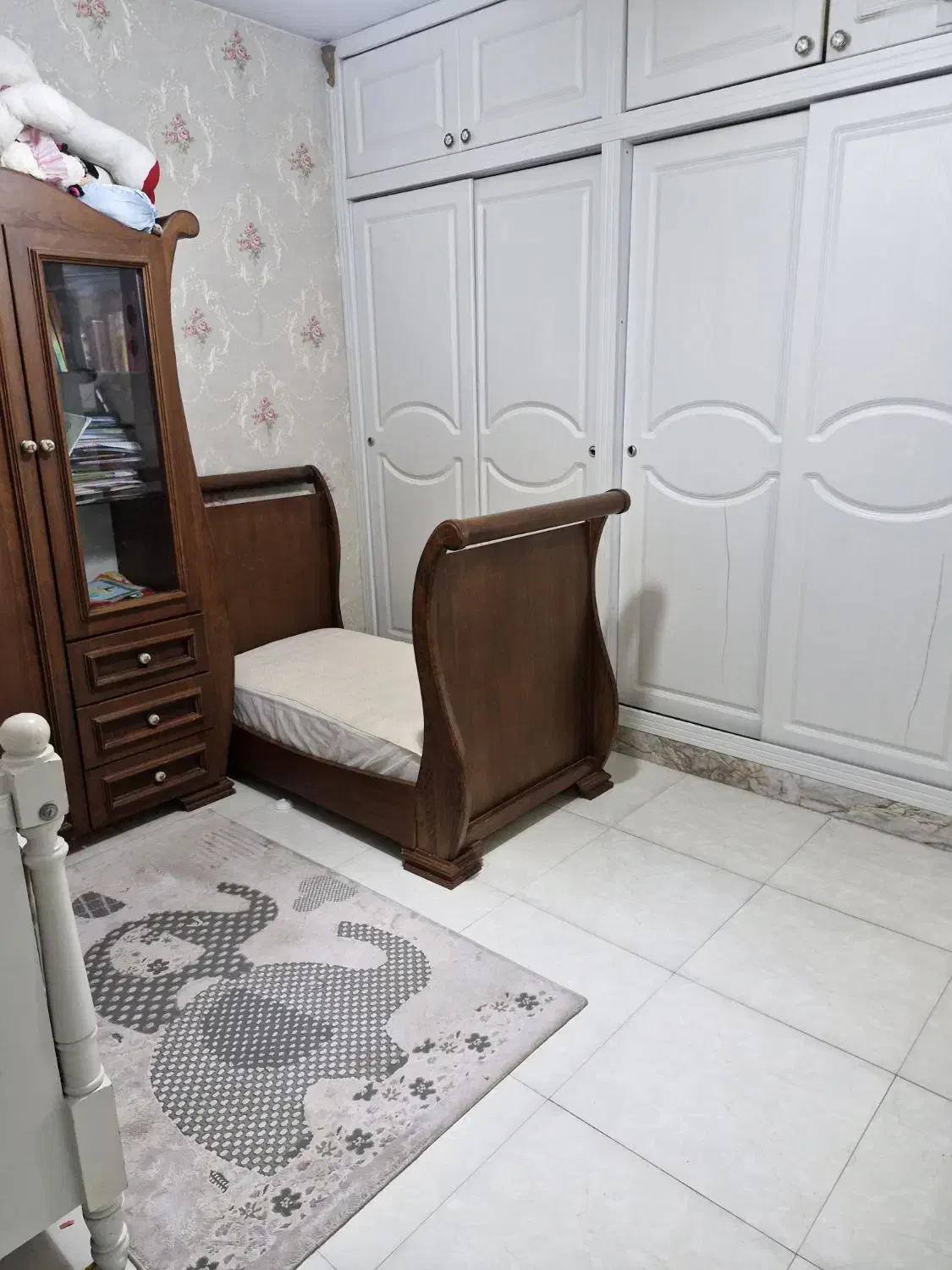 رهن آپارتمان تک واحدی ۱۱۰ متری بازسازی شده|اجارهٔ آپارتمان|صباشهر, |دیوار