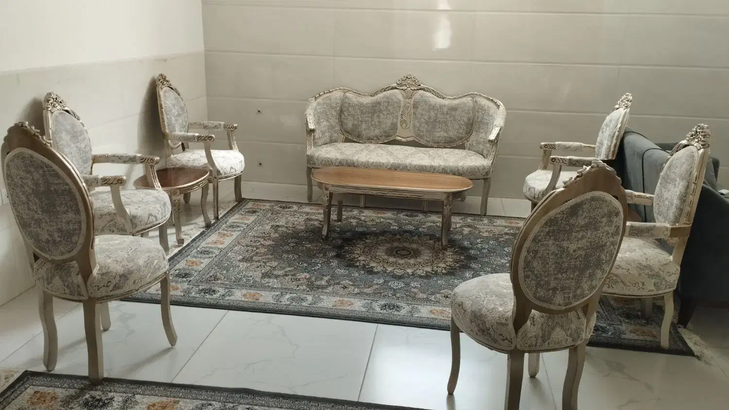 مبل 9 نفره کاملا نو|مبلمان خانگی و میز عسلی|یزد, |دیوار