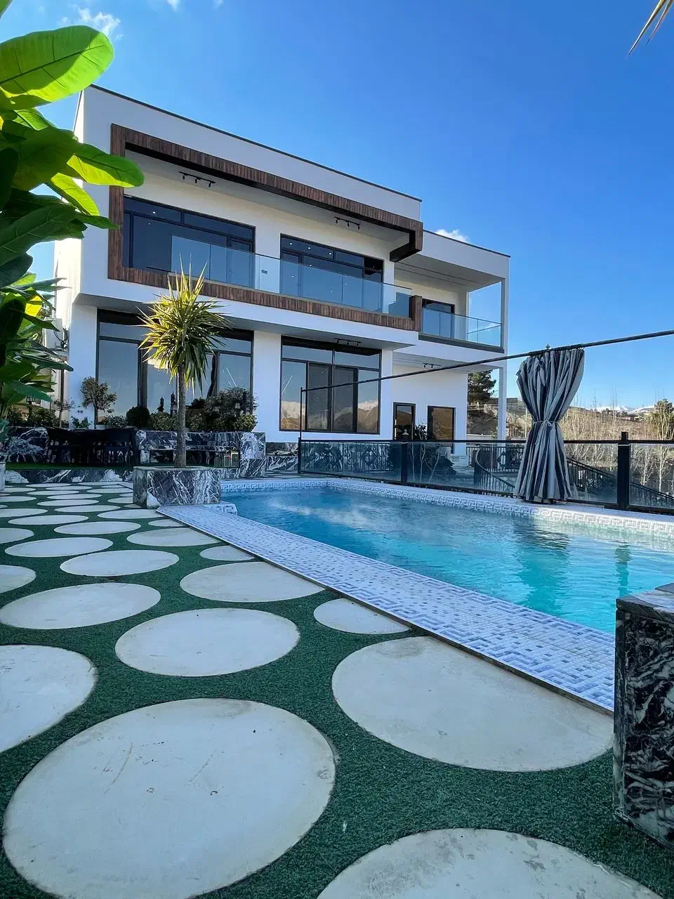 اجاره روزانه ویلا باغ های مدرن وعمارت استخر آبگرم|اجارهٔ کوتاهمدت ویلا و باغ|تهران, تهرانسر مرکزی|دیوار