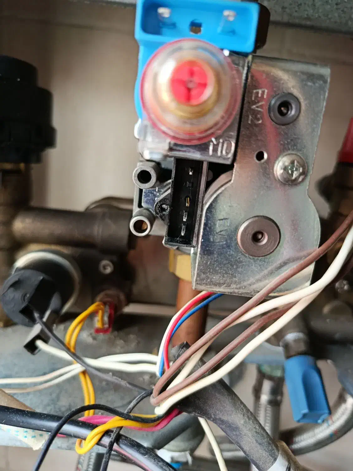 تعمیرات لوازم گرمایشی و تصفیه آب|خدمات پیشه و مهارت|نوشهر, |دیوار