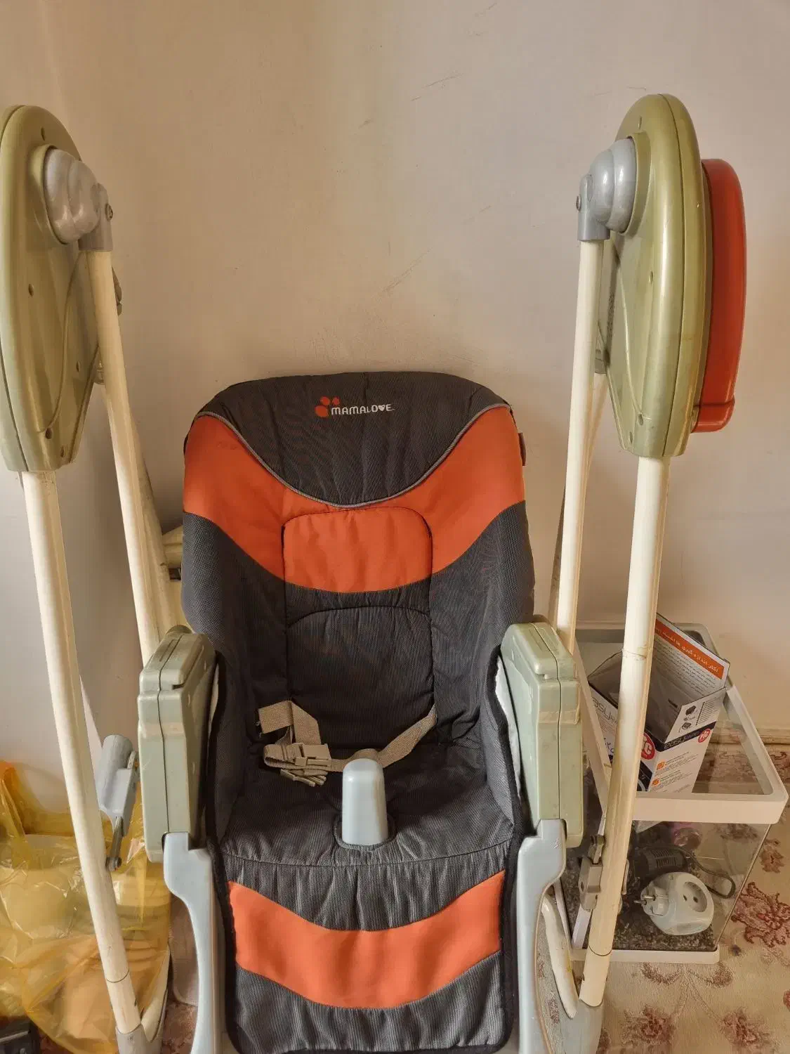 سالم وتمییز میباشدتاب هم میشود صندلی غذاخوری کودک|تخت و صندلی بچه|بندر انزلی, کلیور|دیوار