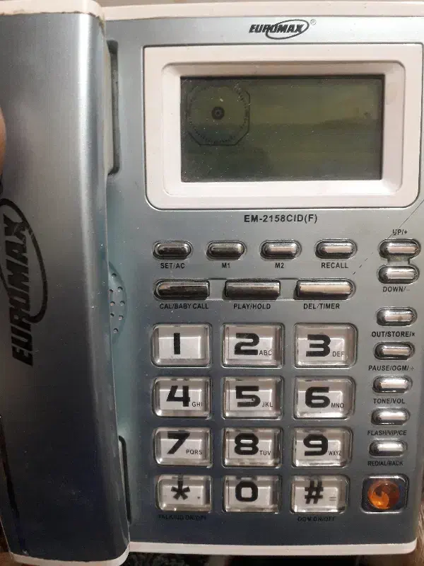 تلفن رو میزی در حد نو|تلفن رومیزی|شیراز, شهرک سراج‎|دیوار