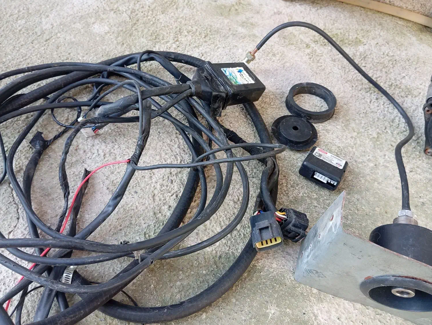 لوازم سی آن جی پراید|قطعات یدکی و لوازم جانبی|رشت, حومه رشت|دیوار