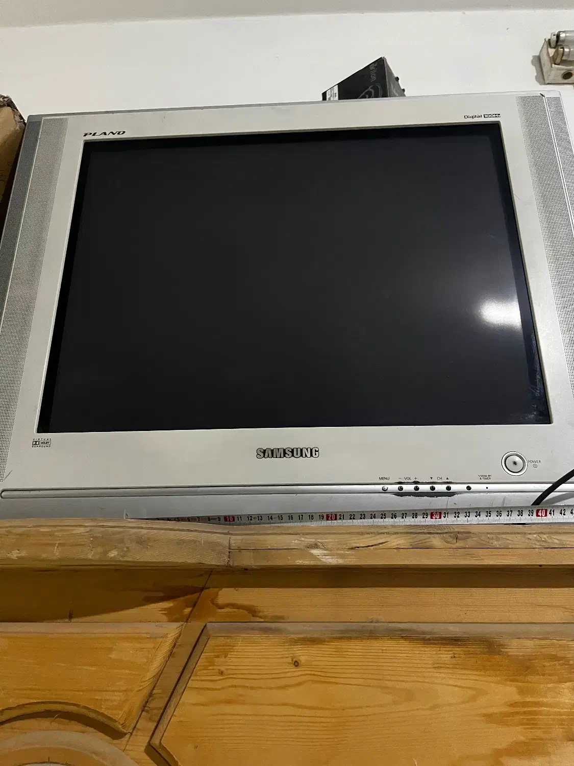 تلویزیون ۲۹ اینچ|تلویزیون و پروژکتور|مشهد, چهارچشمه|دیوار