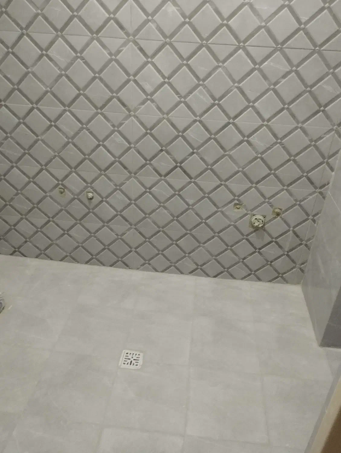 کاشی و سرامیک کاری|خدمات پیشه و مهارت|بم, |دیوار