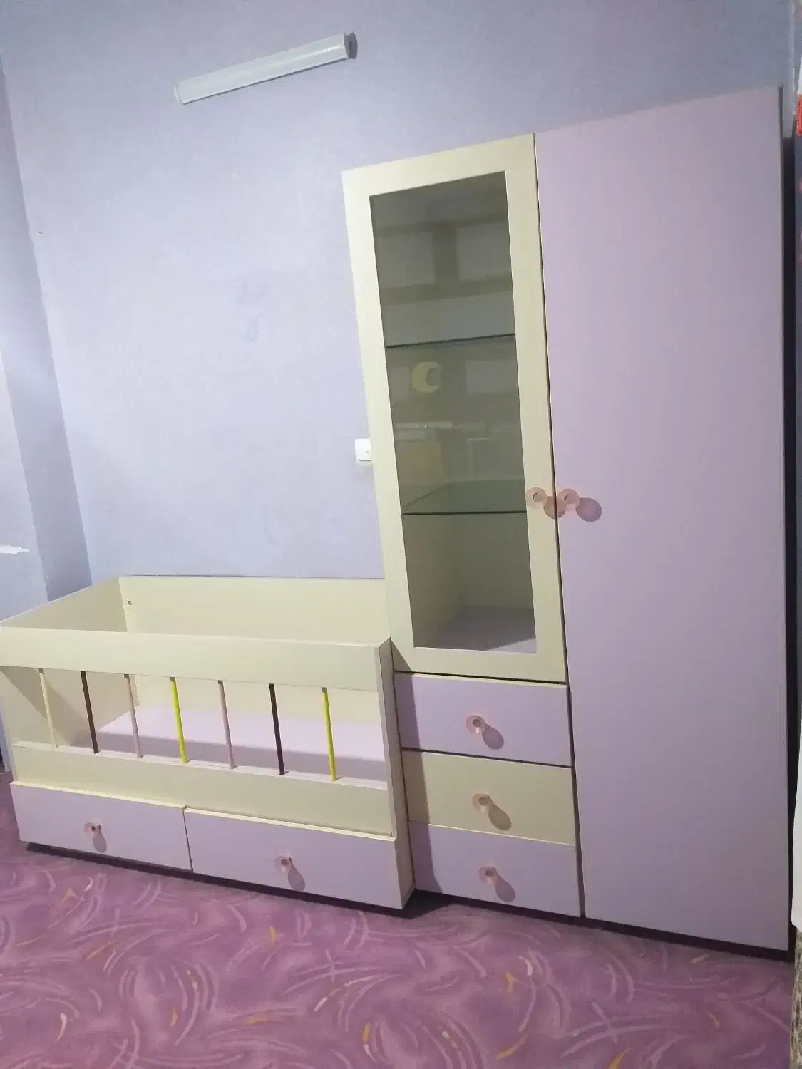 سرویس کمد و تخت خردسال|تخت و سرویس خواب|اردبیل, |دیوار