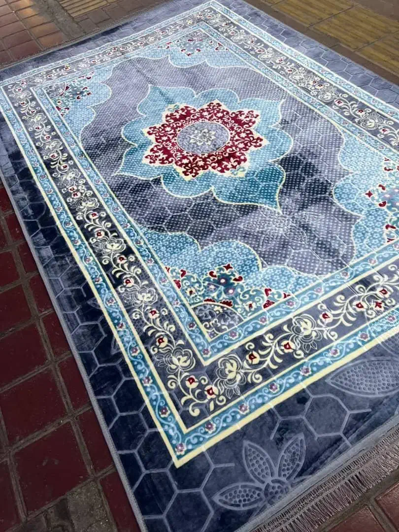 پتو فرش یا فرشینه اماراتی|روفرشی|تهران, مسعودیه|دیوار