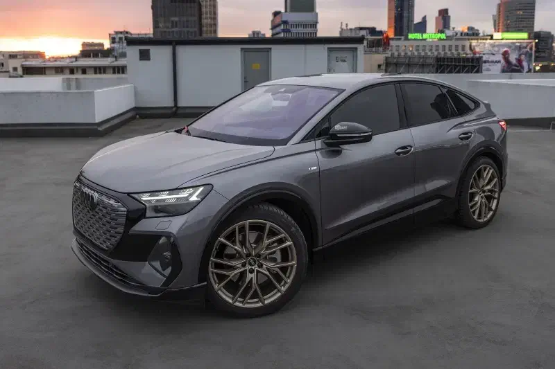 آئودی Q4 e-tron|خودرو سواری و وانت|تهران, کاشانک|دیوار